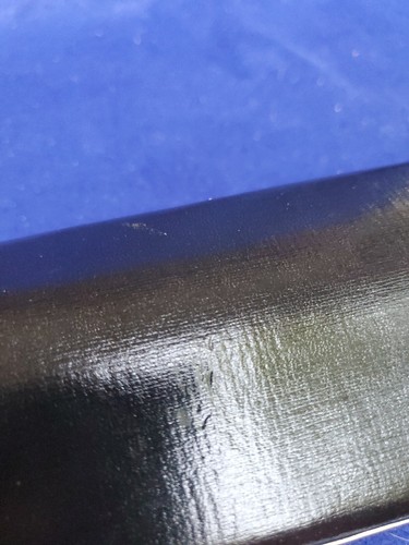 Schwarze Clutch Hartschalen-Geldbörse mit Metallband und Metallgriff - Bild 12 von 24