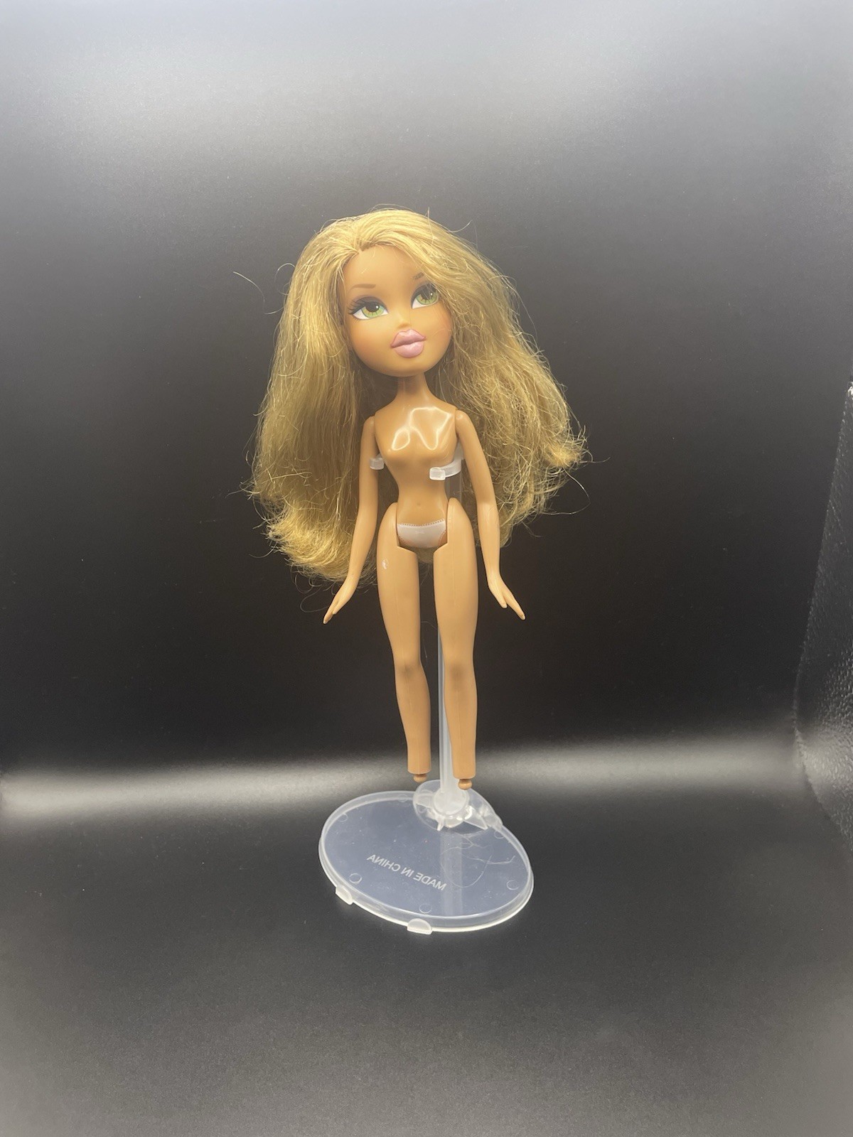 Bratz Girlfriendz Night Out Dance Disco Fianna Nude HTF