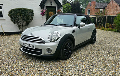 Mini Convertible Cooper D 2010