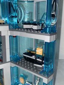 LEGO Marvel Super Heroes Avengers Tower Raid 76038