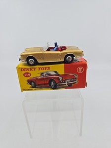 Triumph TR6 1:43 Vanguards | Sběratelské modely aut a letadel