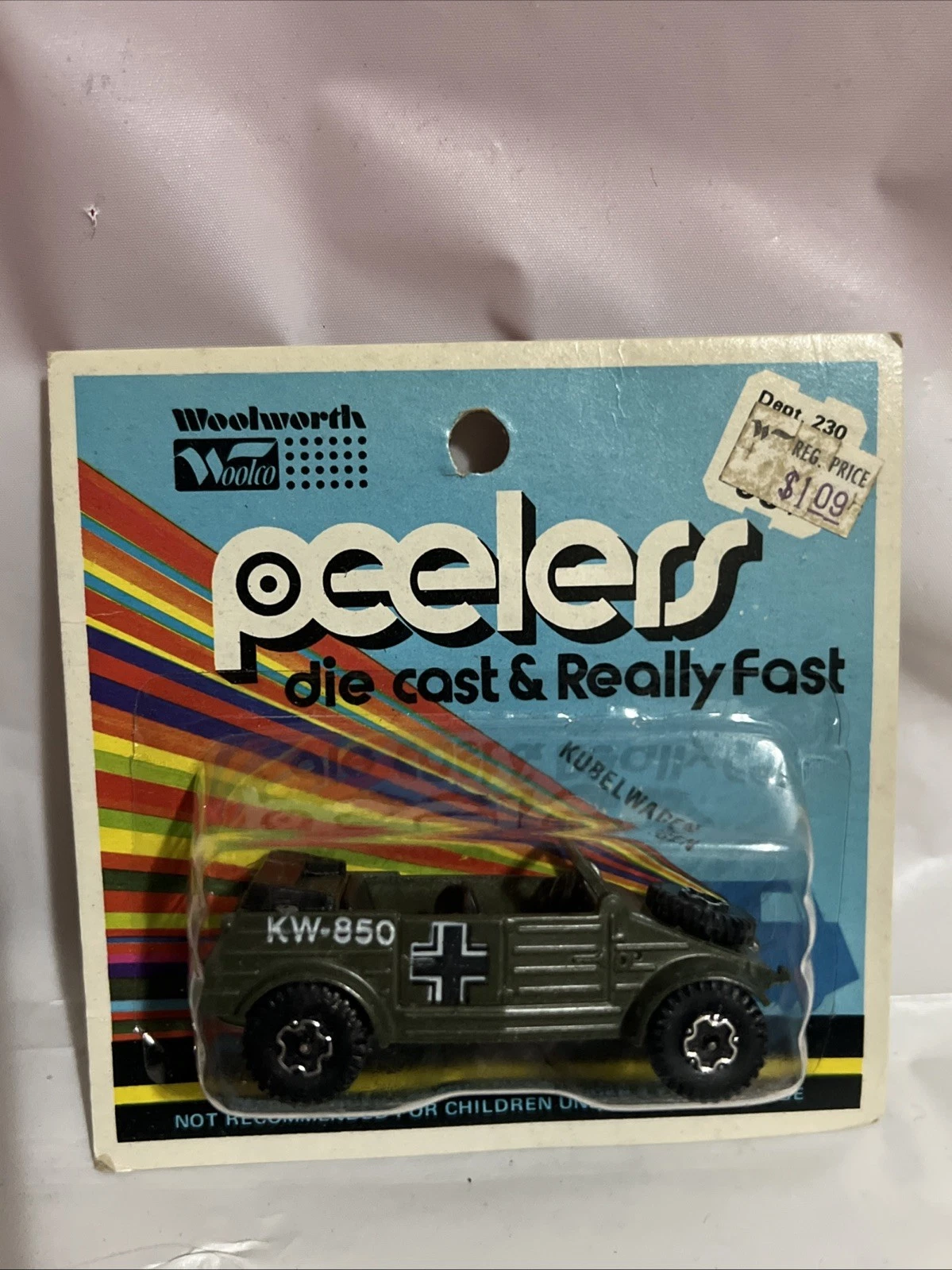 Vintage Woolworths Woolco Peelers Schwimmwagen Kubelwagen Playart KW-850
Opens in a new window or ta