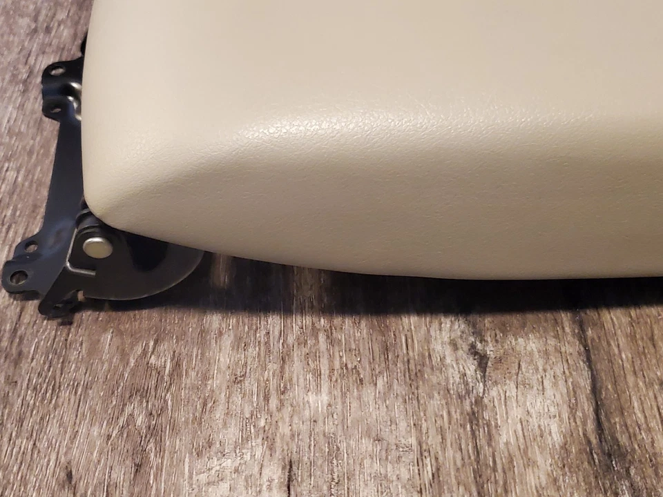 2007-2011 Toyota Camry Center Console Lid Beige Tan Vinyl Foto 3 de 4