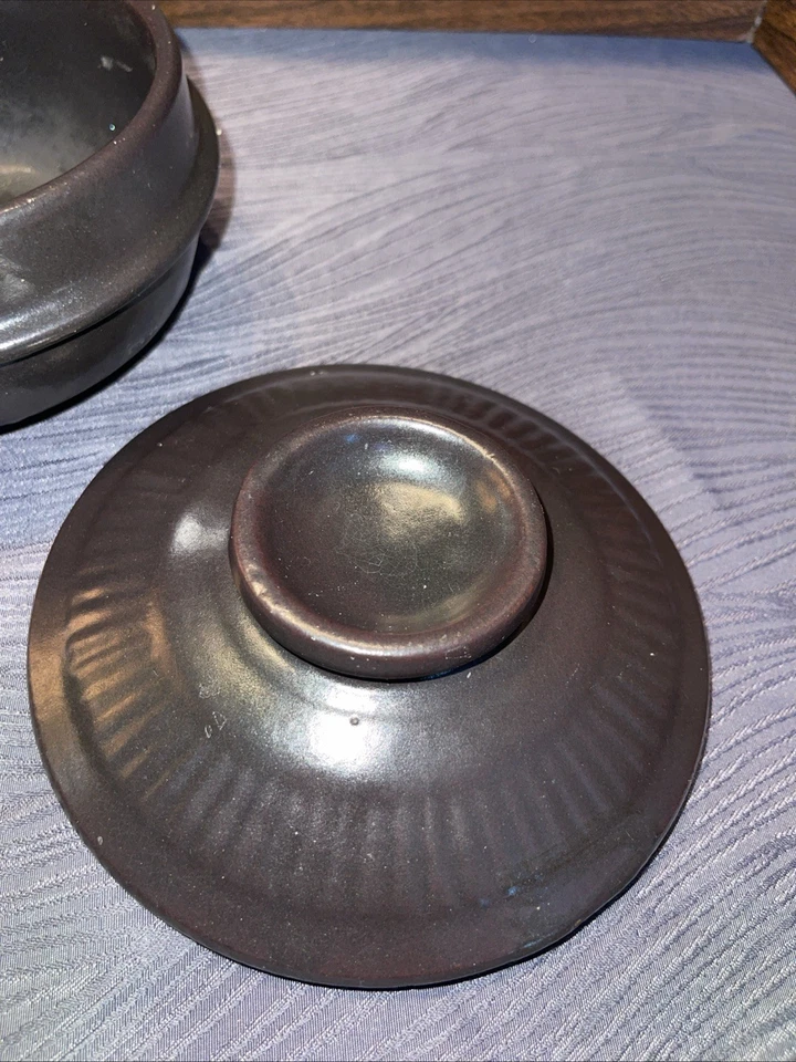 Tazón de piedra coreano olla caliente chisporroteante para bibimbap y sopa grande, con tapa de cerámica Foto 3 de 4