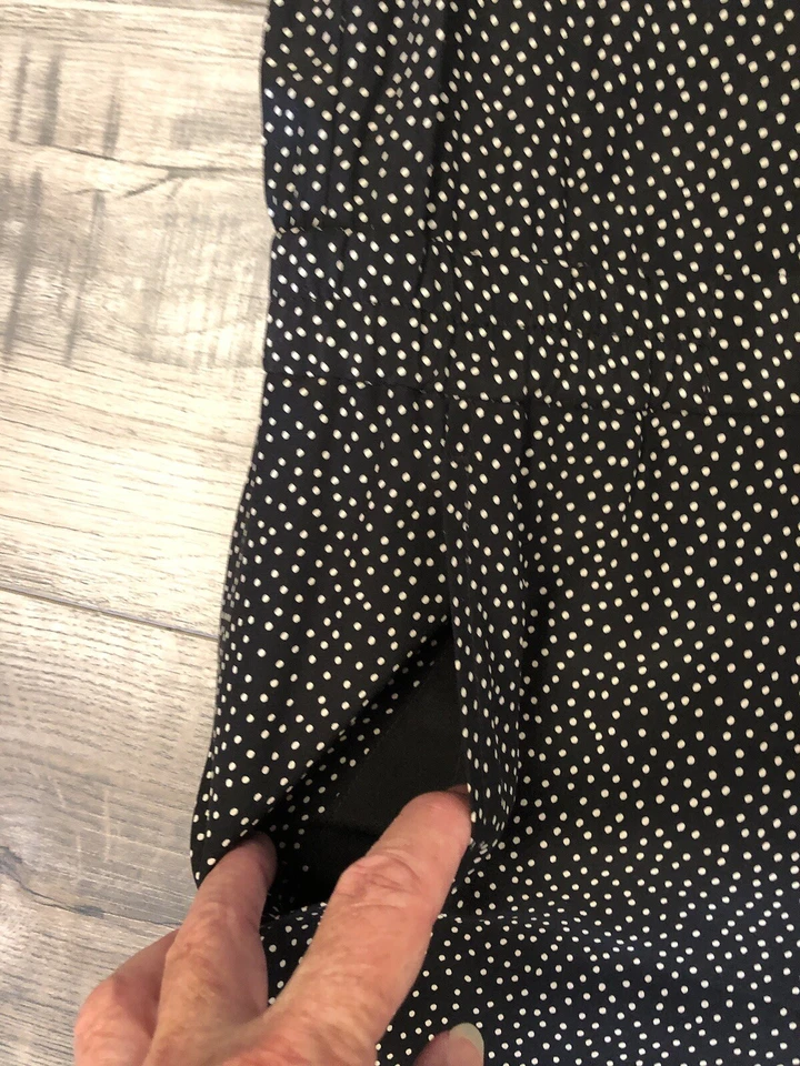 J. Crew 100% Silk Womens V-Neck Cap Sleeve Black Polka Dot Jumpsuit Sz 6 Pockets - Image 4 of 4