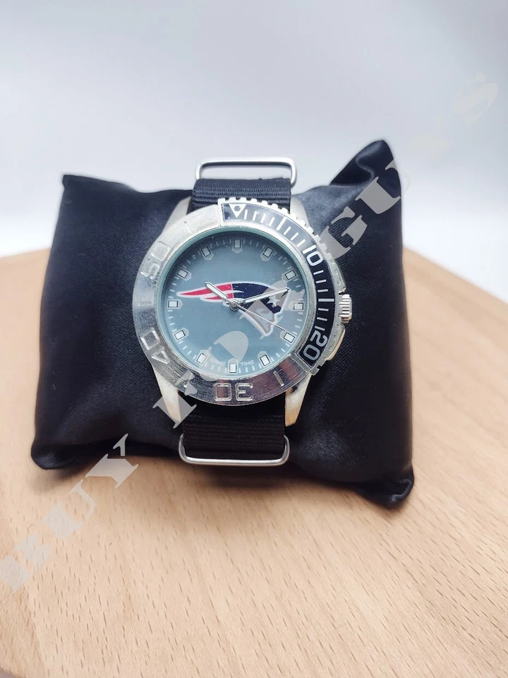 Reloj para hombre New England Patriots NFL Starter - Reloj negro para hombre - Reloj de nailon Foto 2 de 4