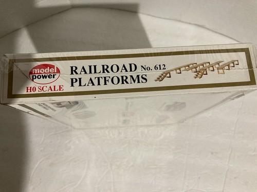 HO Scale Model Power 612 Platform Building Kit - Picture 2 of 4