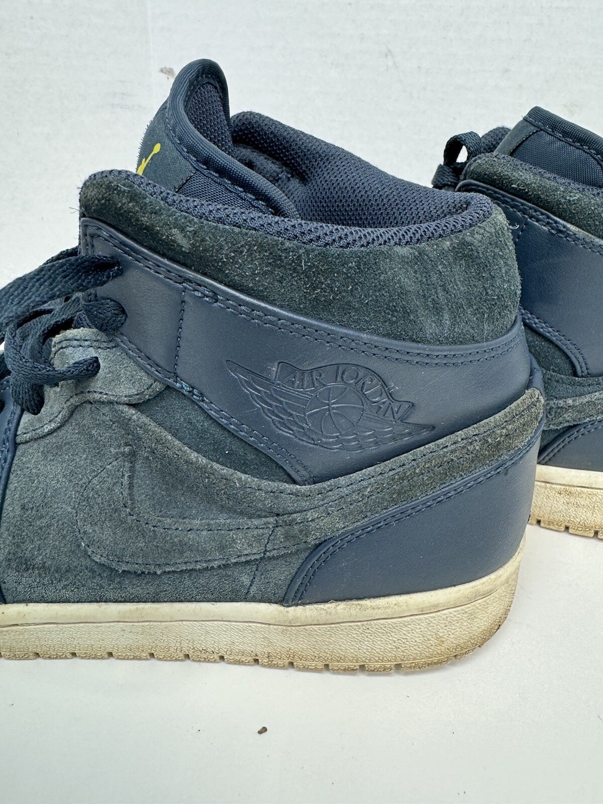 SAOLA Nike Air Jordan 1 Retro Mid Armory Navy Electrolime Jumpman 554724 421 Uomo 9 5