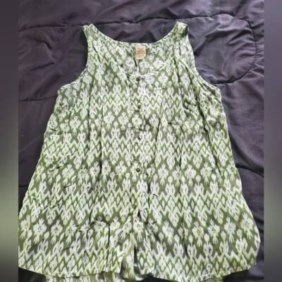 women large sleeveless top green white design light weight