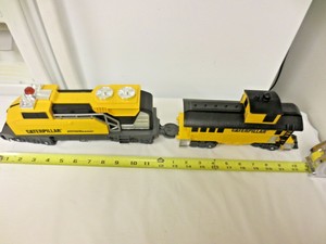 toy state caterpillar train