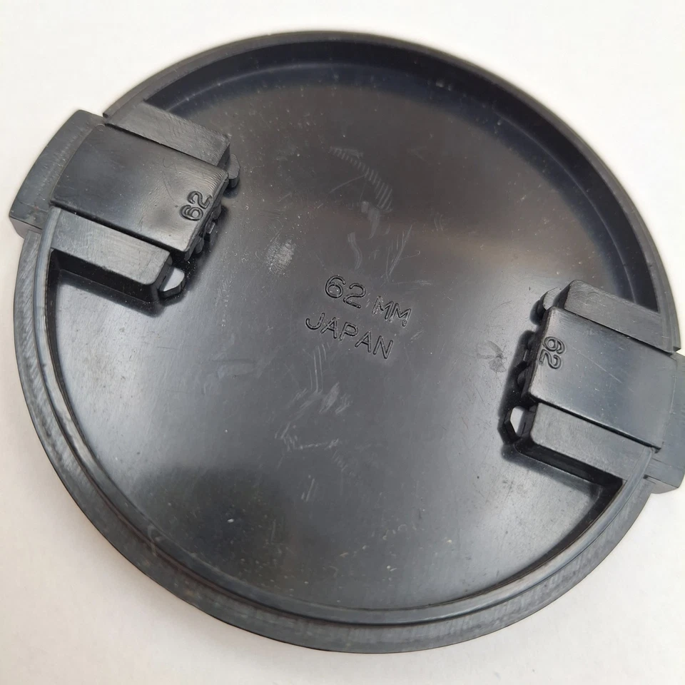 Vivitar 62mm Lens Cap made in Japan. All Black. (refB) - Image 3 of 3