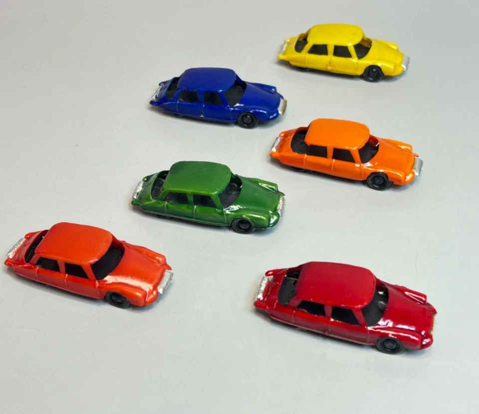 6x Citroen DS19 1960 modelo de coche de plástico búlgaro juguete fundido a presión 1:87 63 mm Foto 2 de 4