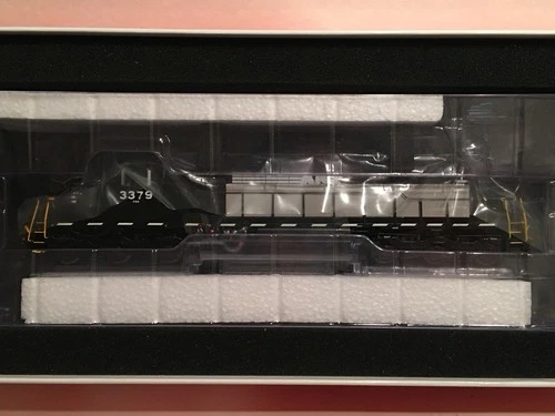 HO ScaleTrains SXT40796 Norfolk Southern EMD SD40-2 Diesel Locomotive NS #3379