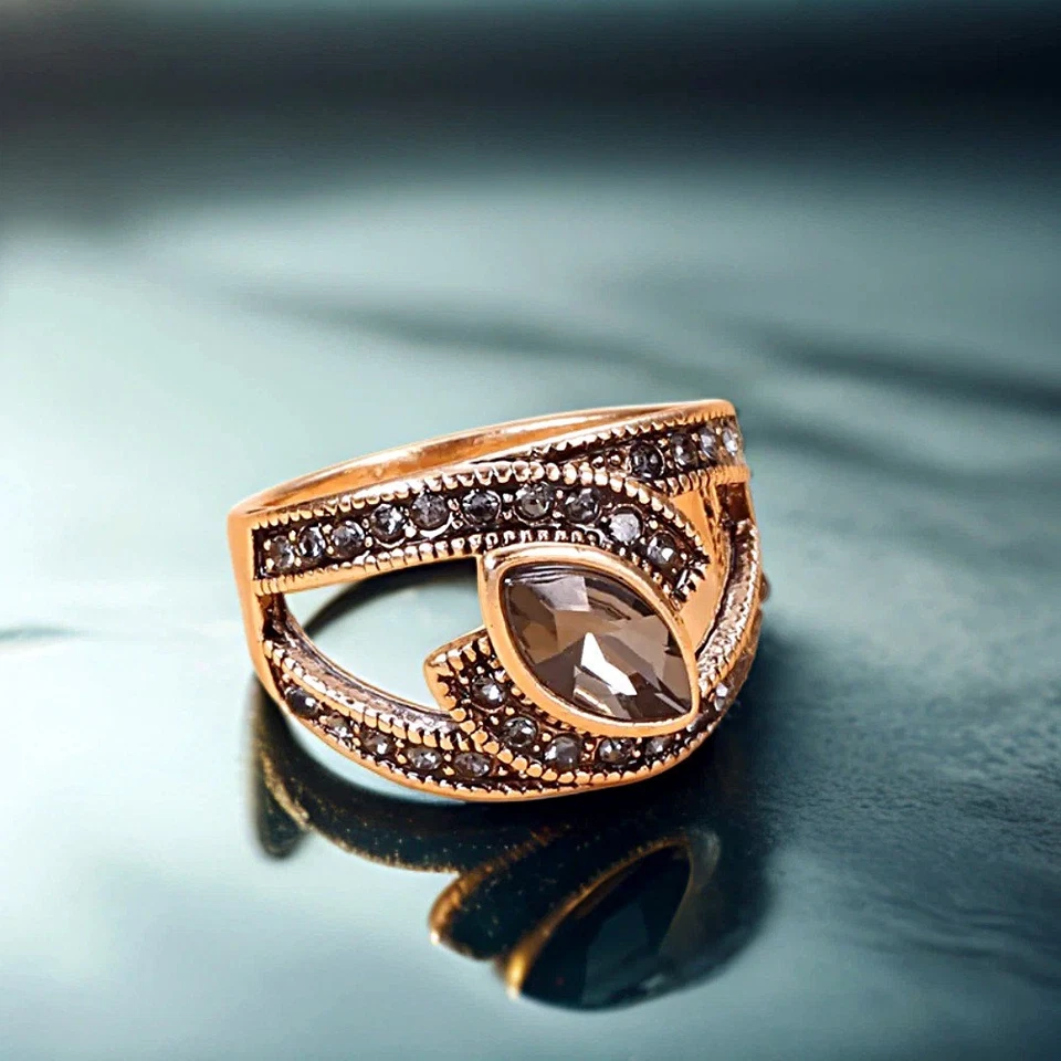 Ethnischer Boho-Ring mit großem grauem Zirkonia in Antikgold Vergoldet - Bild 4 von 4