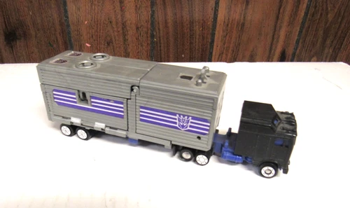 1985 Hasbro Takara G1 Transformers Stunticons Motormaster Figure