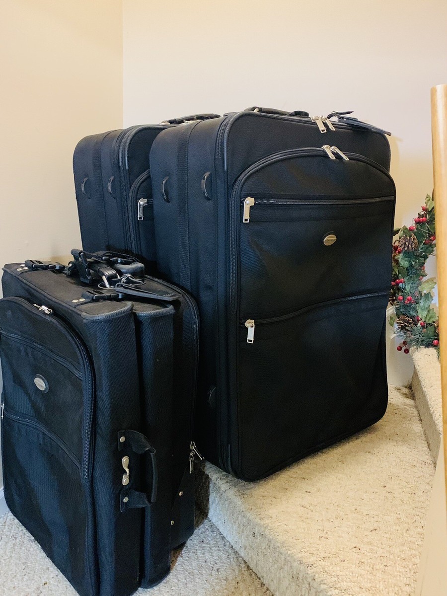 Vintage PATHFINDER Presidential Black Large Suitcases x2 PLUS