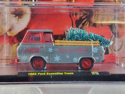M2 Coca-Cola Christmas 1965 Ford Econoline Truck Super Chase RAW