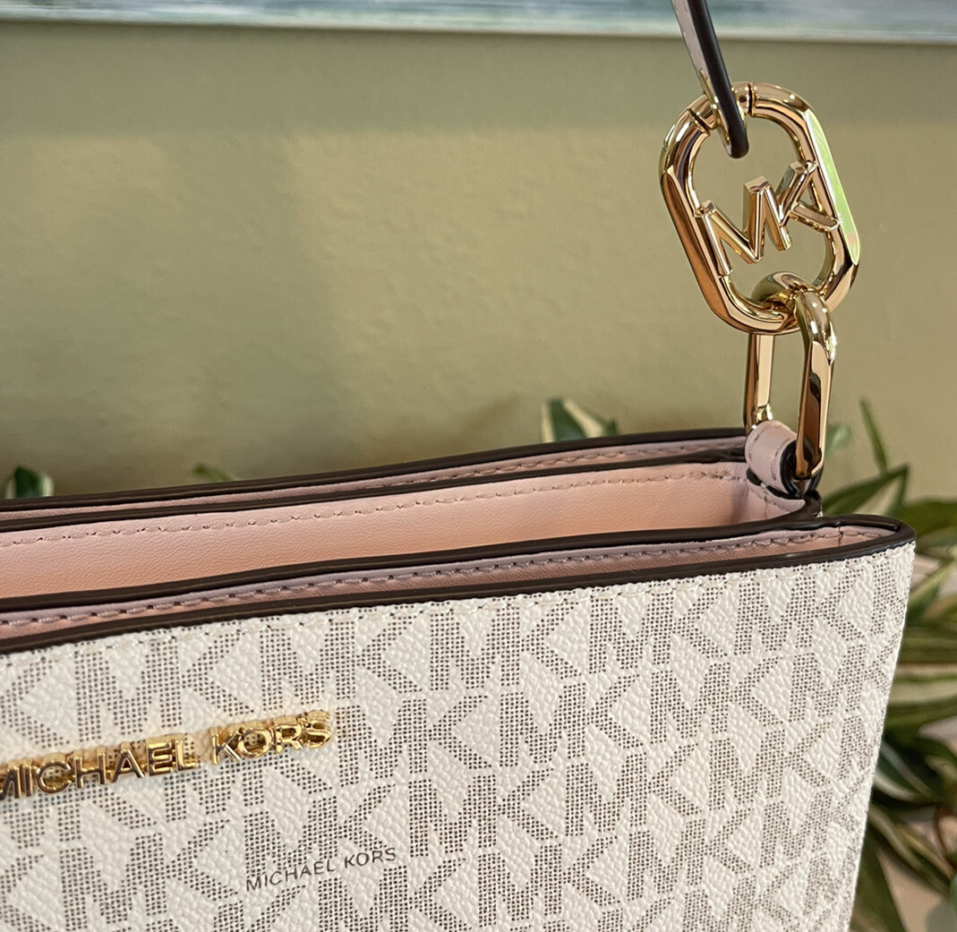 MICHAEL KORS マイケル TRISHA バッグ【送料0/国内即発】 Michael Michael Kors Trisha Large Logo Shoulder Bag