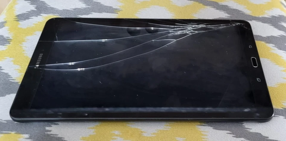 Samsung Galaxy Tab E SM-T560NU 16 GB Wi-Fi 9,6 pulgadas  Foto 3 de 4