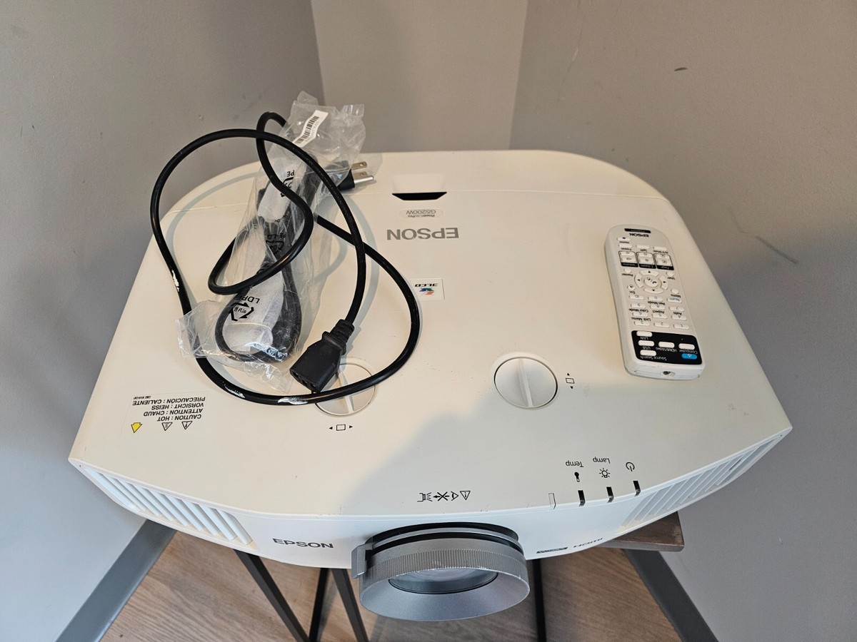Epson Powerlite Pro G5200W H298A LCD Projector 612 Hours used | eBay