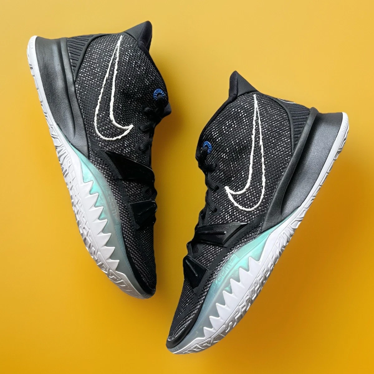 Preços baixos em Nike Kyrie 7 Black | eBay
