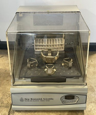 New Brunswick M1352-0000 Excella E24 Incubator Shaker