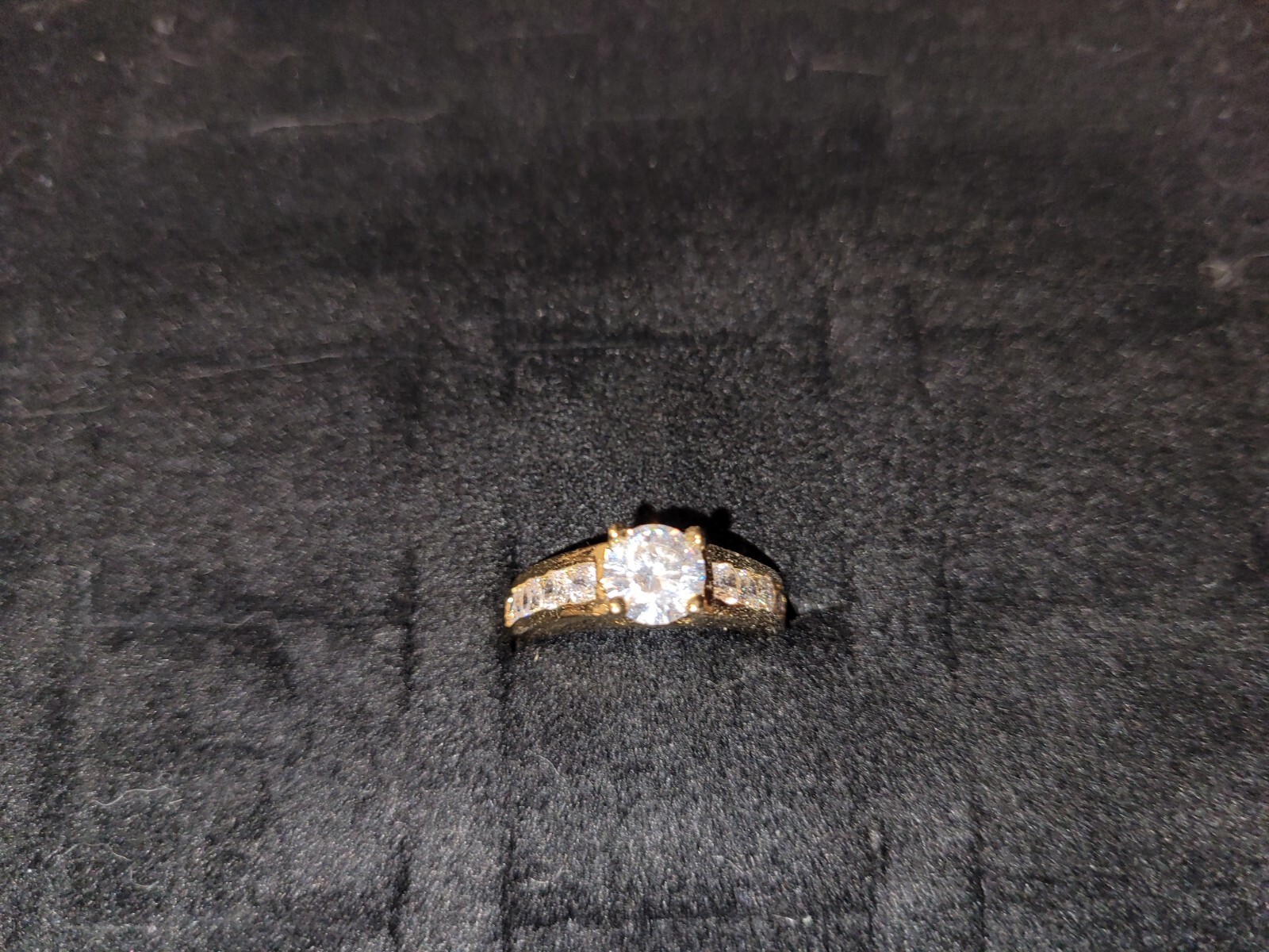 Picture 1 of 1