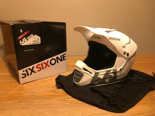 SixSixOne full face mountain bike helmet white size small (55-56cm). - Afbeelding 1 van 10