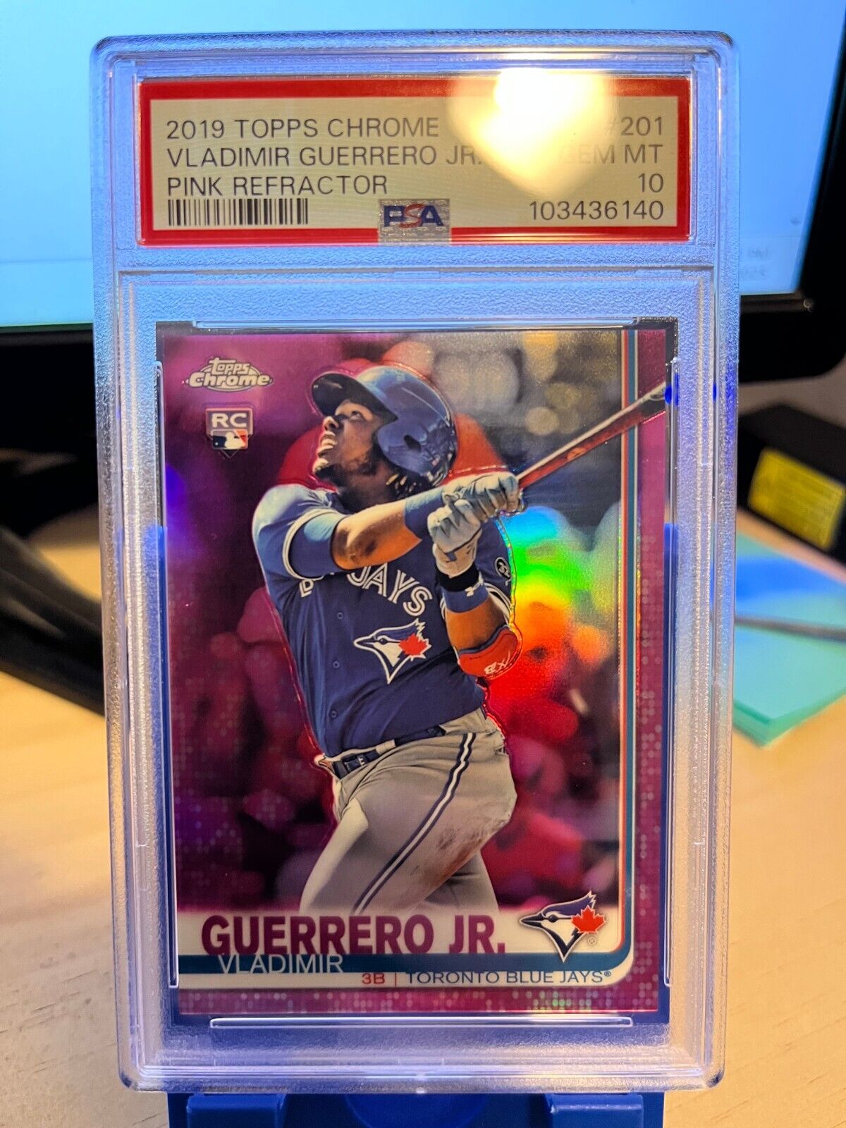 Vladimir Guerrero Jr. 2019 Topps Chrome #201 Pink Refractor Vladimir Guerrero Jr. 2019 Topps Chrome #201 Pink Refractor