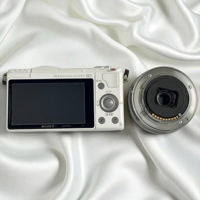 Sony Alpha a5100 White 24.3MP 3.2x Digital Zoom 95% NEW English