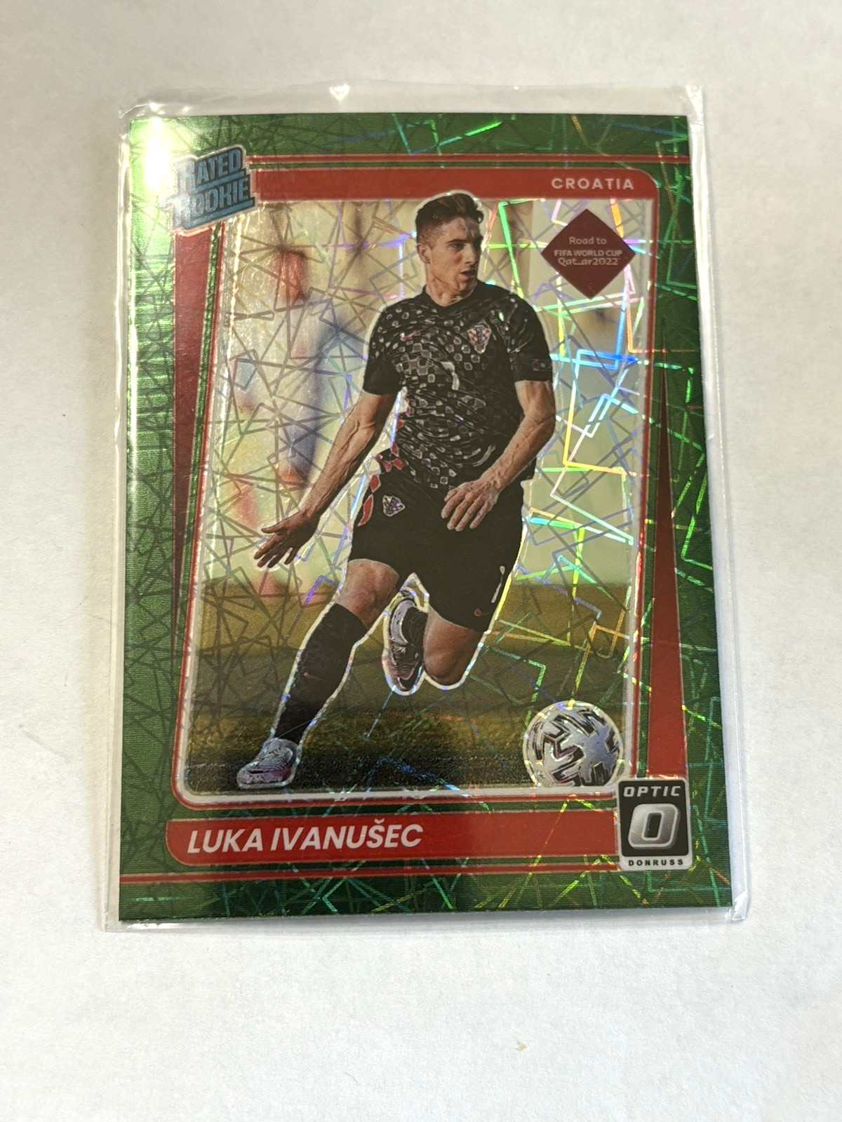2021-22 Donruss Optic Luka Ivanusec Green Velocity Prizm Rated Rookie #200