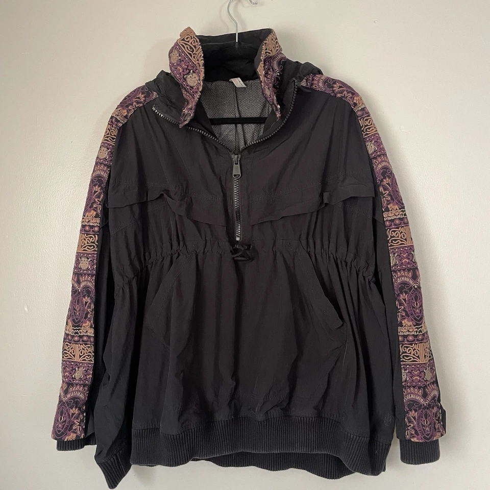 Chaqueta Free People She Fly Bordada Anorak Movimiento FP Mujer’s Pequeña Negra Foto 3 de 4