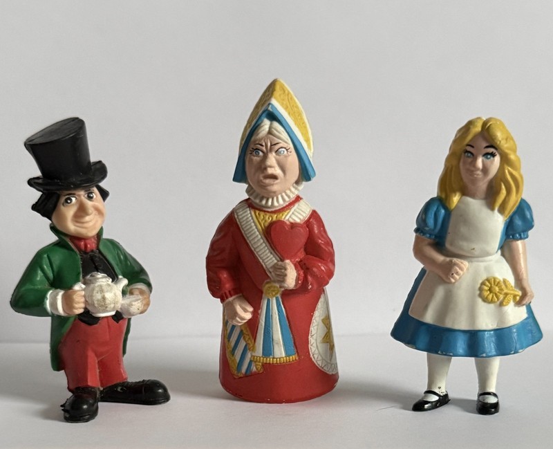1988 Alice in Wonderland/Queen of Hearts/Mad Hatter VTG 3 Figures H.G. Toys LOT