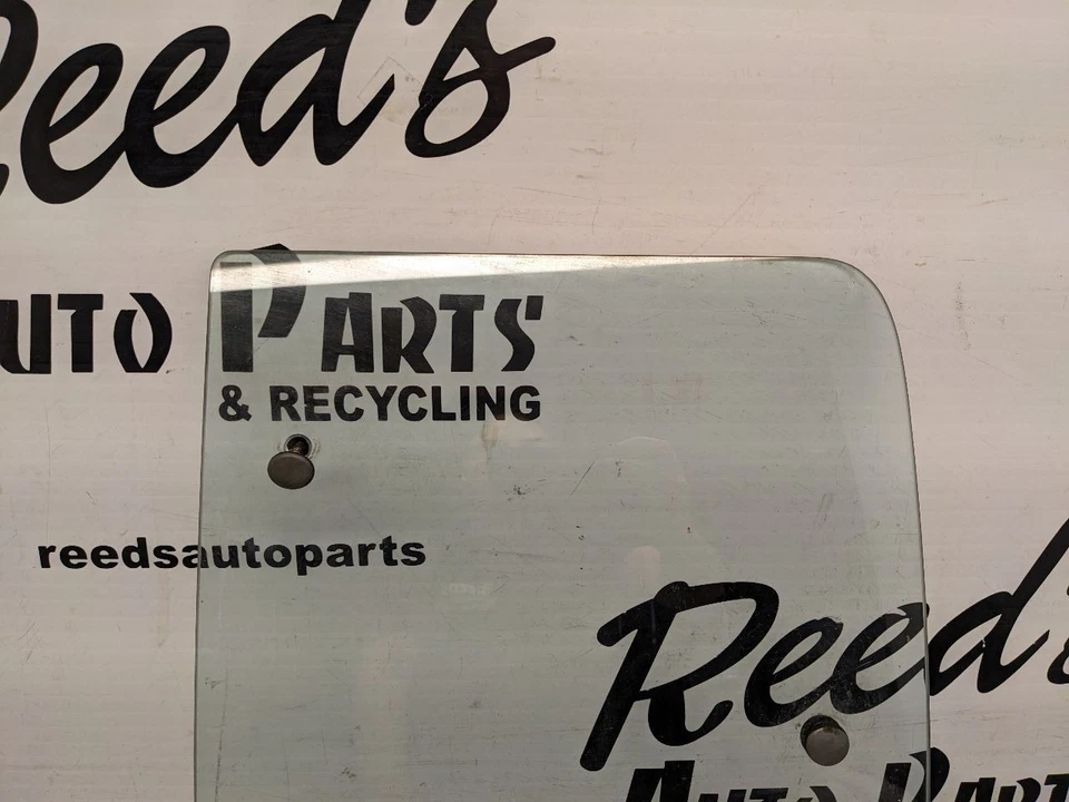 Заднее стекло раздвижное подходит для 87-93 MAZDA B-2200 1173956 - Изображение 2 из 4