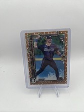 2025 Topps Holiday - Trey Sweeney #H172 Gold Holiday Lights (RC)