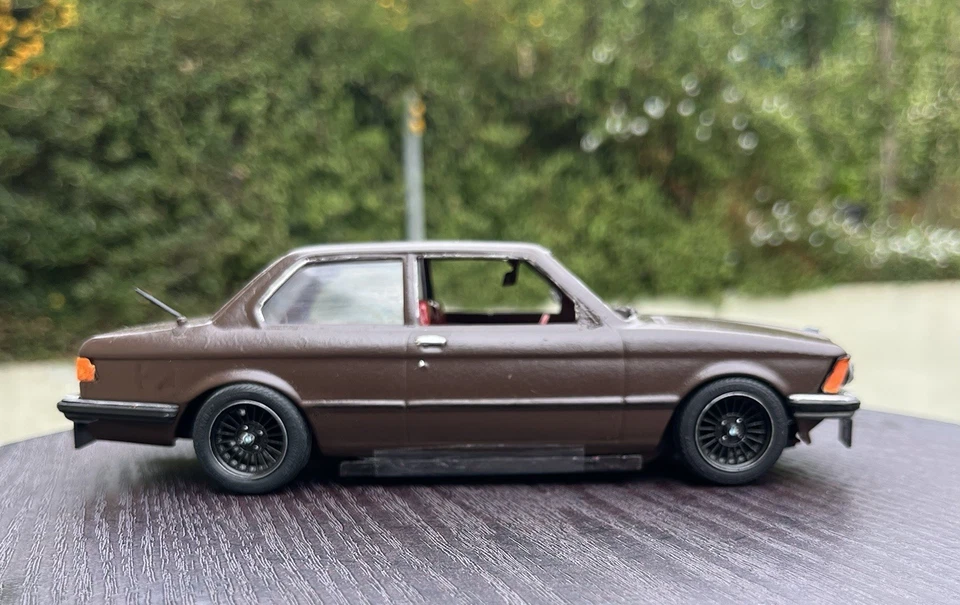 1977 BMW 323i E21 1/24 Fujimi Finished Scale Model Car - Image 4 of 4