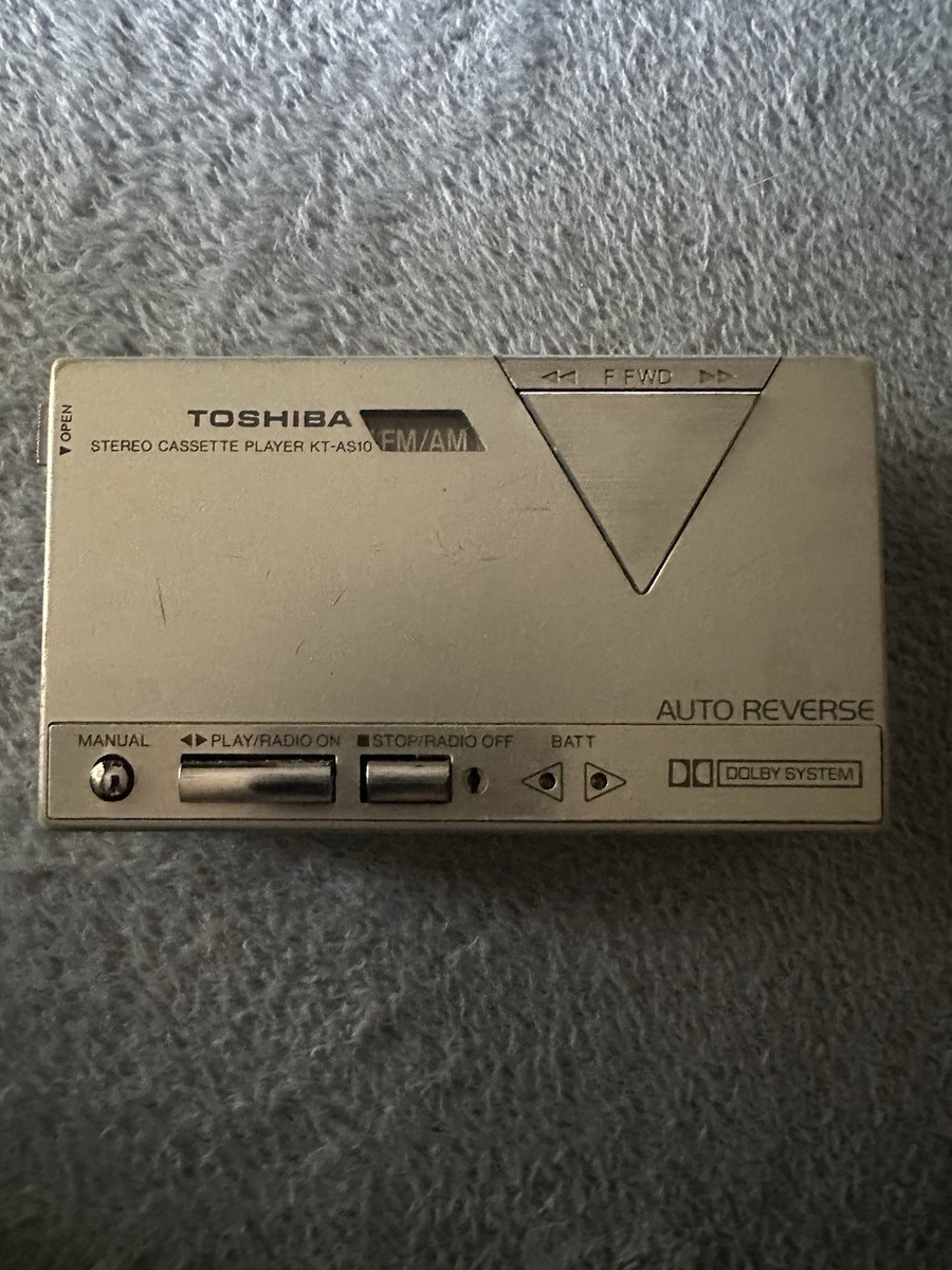 RARE Vintage Toshiba Personal Walkman AM/FM Cassette Player KT