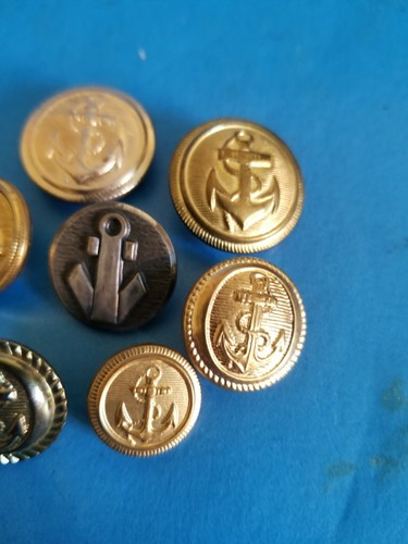 THE LOT OF 8 VINTAGE BUTTONS.ANCHOR NAVY BUTTONS.DIFFERENT TONES & SIZES.*B2* - Picture 5 of 8