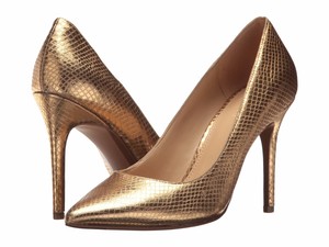 michael kors claire chain mesh pump