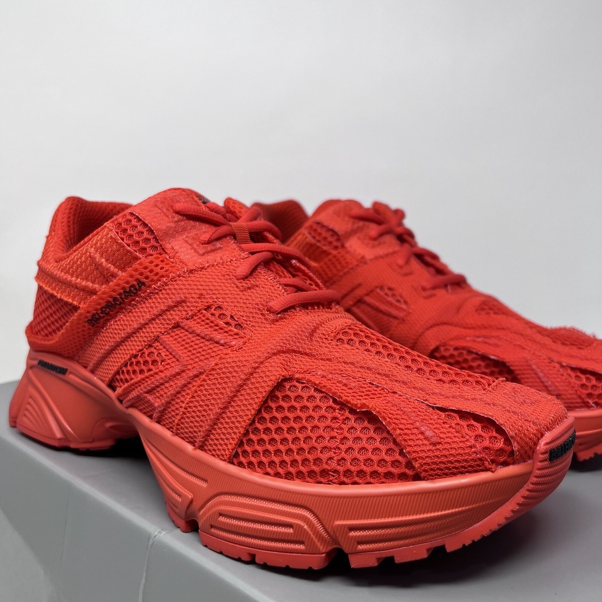 SALE【新品】BALENCIAGA PHANTOM SNEAKER 42 Balenciaga Phantom Men's Sneakers Size 9 US / 42 EU Red | eBay