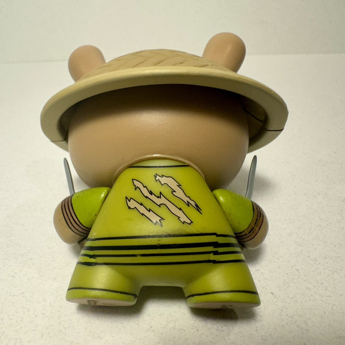 Kidrobot 3” Dunny series 5 untitled by Huck Gee chase 3/100 2008