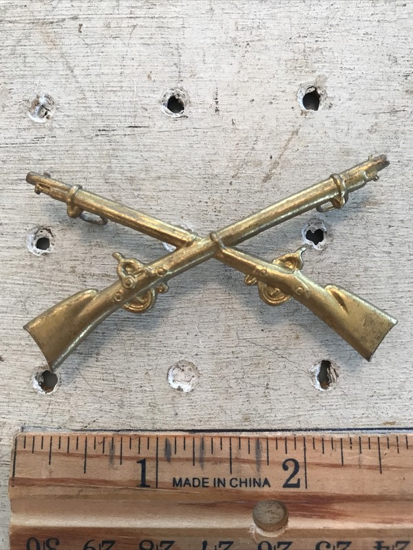 BANNERMAN I. W. M1873 INFANTRY CROSSED RIFLES...CUSTER ERA