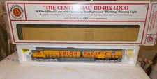 BACHMANN 66501 UNION PACIFIC DD40X 13INCH DIESEL.ALL LIGHTS WORK.BOXED.