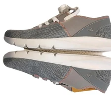 NWT Women's 8.5D Spenco  Support Sneakers Gray Lace Up Shoes Comfort