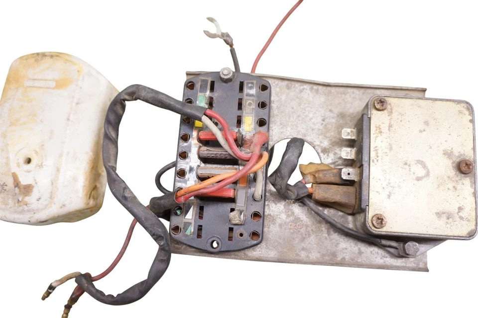 1974 Ducati 750 GT 750GT Super Sport Bevel DM Desmo *2904 Fuse Block CDI - Image 2 of 4