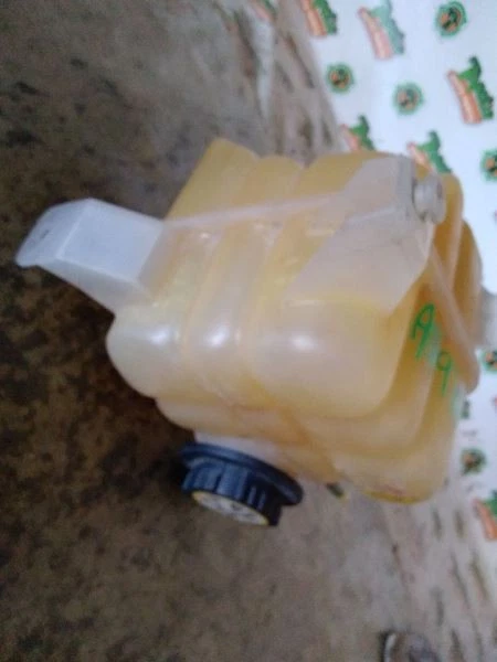 Coolant Reservoir Fits 05-07 FIVE HUNDRED 3354799 - Изображение 2 из 4