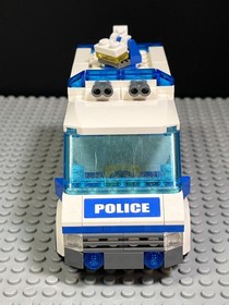 LEGO City 7286 Prisoner Transport 2011 No Dirt-bike