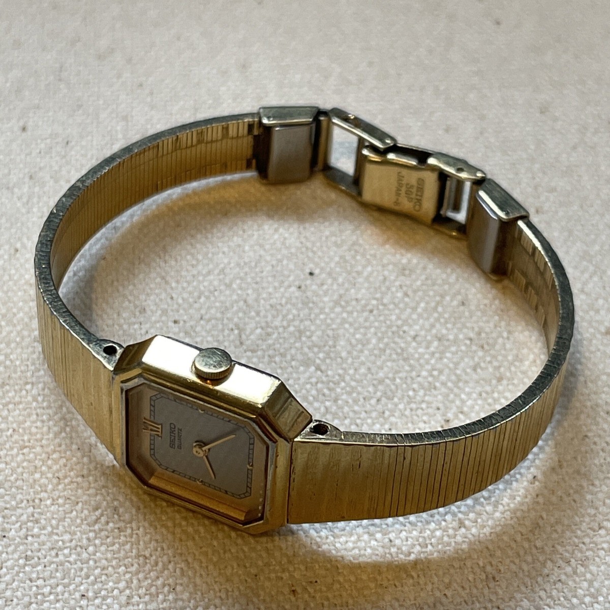Vintage Seiko Quartz Watch Women Gold Tone Dial Octagon 2320-6599