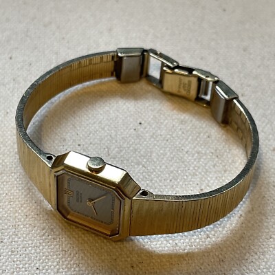 SEIKO クォーツ 腕時計 ゴールド　オールド Vintage Seiko Quartz Watch Women Gold Tone Dial Octagon 2320-6599
