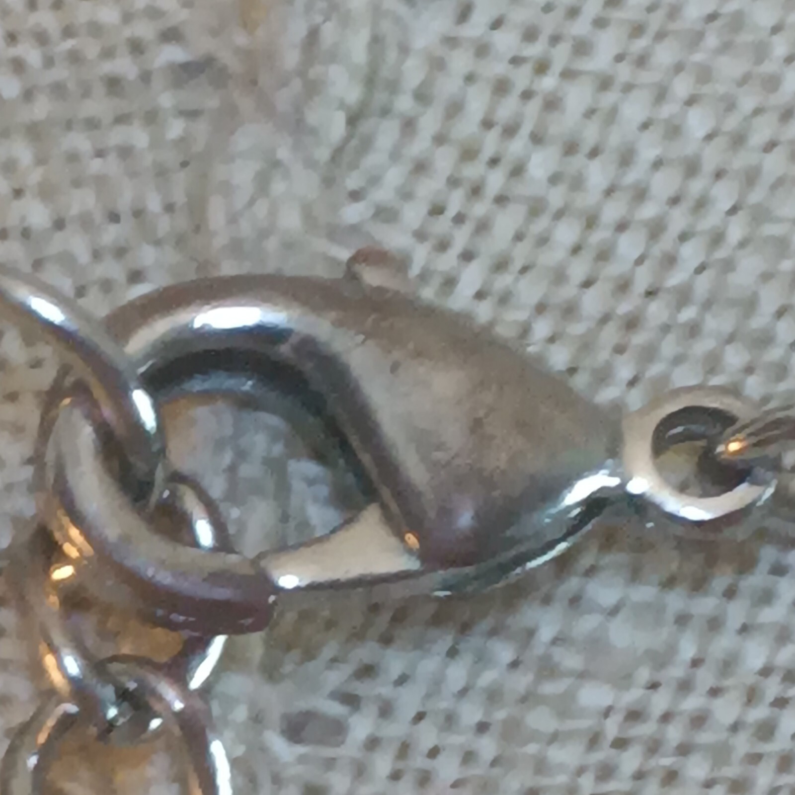 Dramatic Chunky icing Geometric 18” Silver Tone L… - image 8